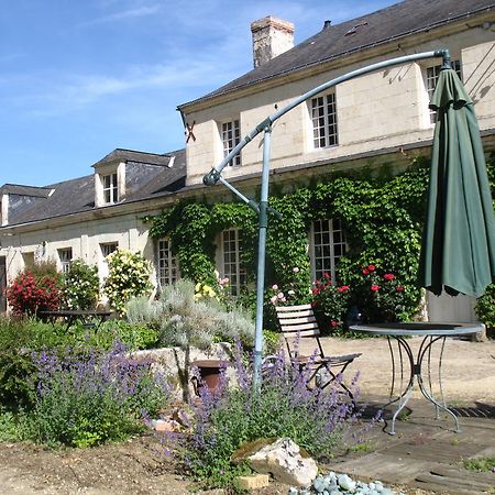 Bed and Breakfast La Mesnagerie Jarze Екстер'єр фото